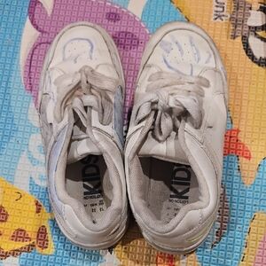 Wearable Condition  Size 13 COTTON ON KIDS White Low-Top Sneakers